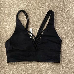 Lululemon bind and Cross Sports Bra